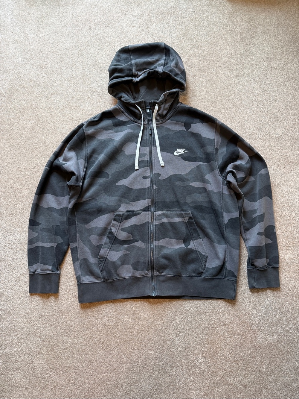 Nike Men's Black/Grey Camo Full-Zip Hoodie Large